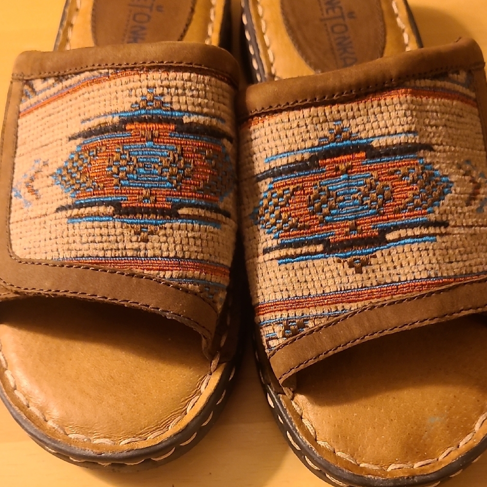 Minnetonka Brown and Tan Slide Sandals - Picture 3 of 5